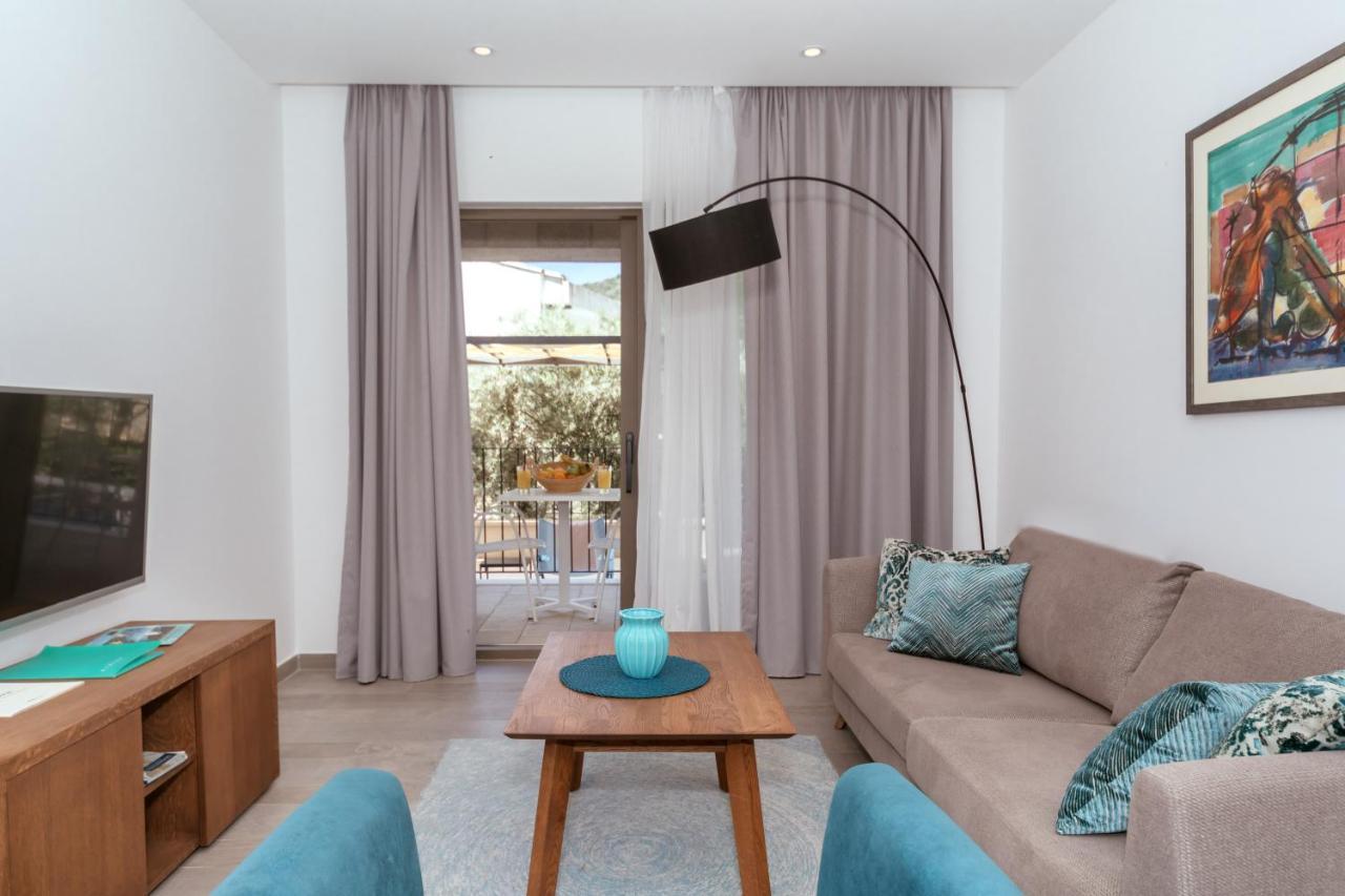 Hotel Eleven Petrovac Екстер'єр фото
