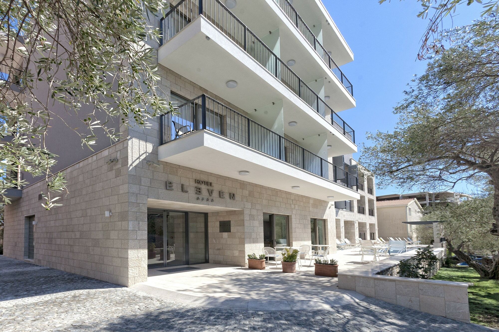 Hotel Eleven Petrovac Екстер'єр фото
