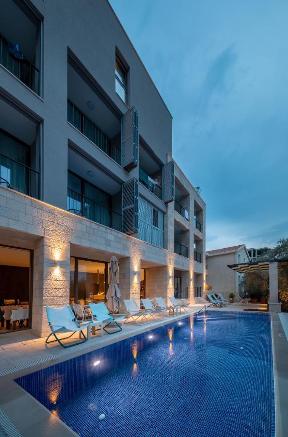 Hotel Eleven Petrovac Екстер'єр фото